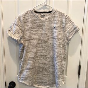 Hollister t-shirt size Large